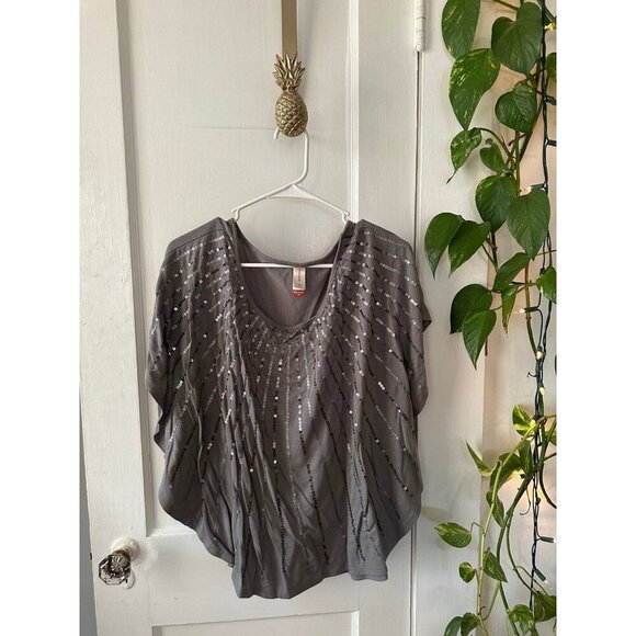 No boundaries women’s size 2X – large grey sequin blouse - Picture 1 of 8